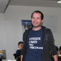 Citim și ne documentăm